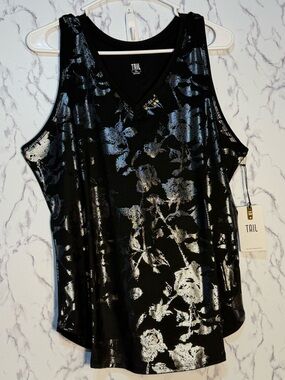 Tail Madison Black Metallic Silver Foil Floral Racerback Tank NWT XL UPF 50+